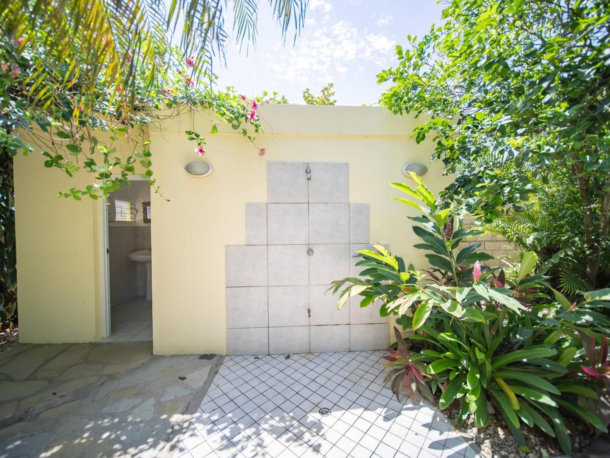 Room In Guest Room - 2Br Caribbean Condo In Cabarete Center Экстерьер фото