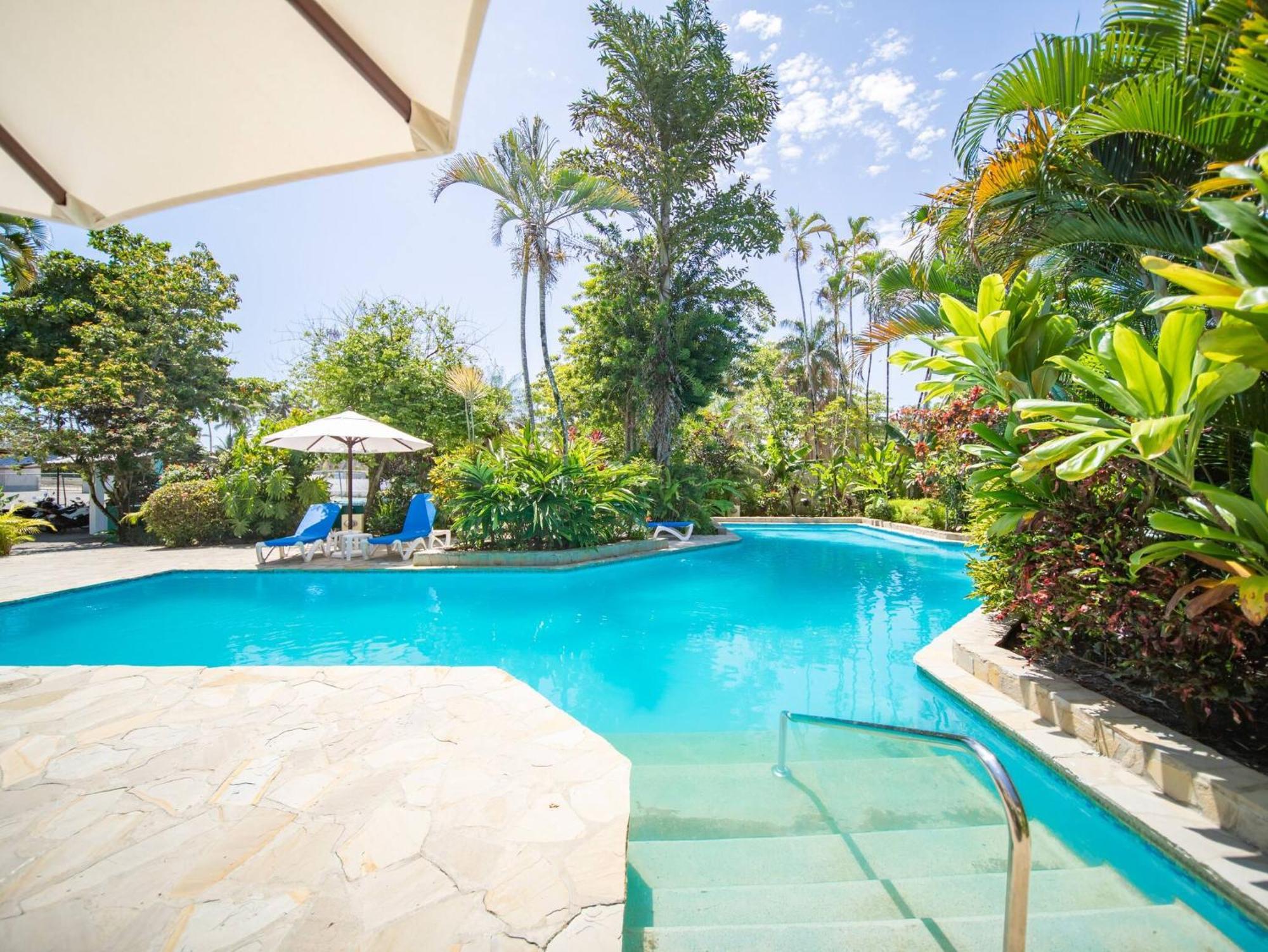 Room In Guest Room - 2Br Caribbean Condo In Cabarete Center Экстерьер фото